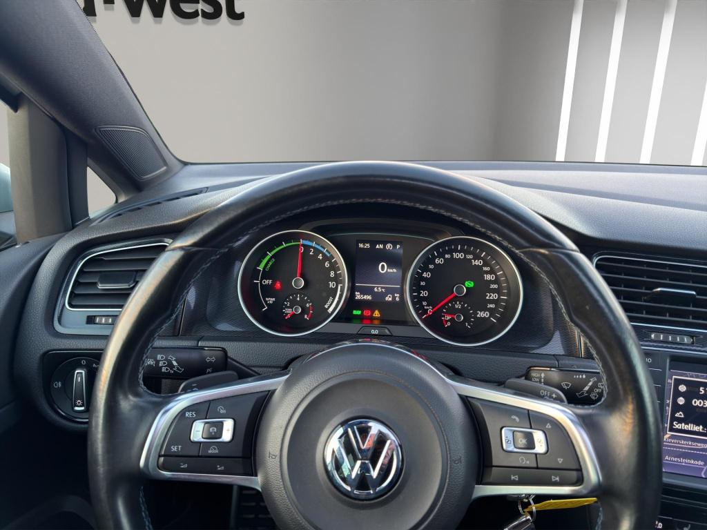 Volkswagen Golf 1.4 tsi gte pano camera acc