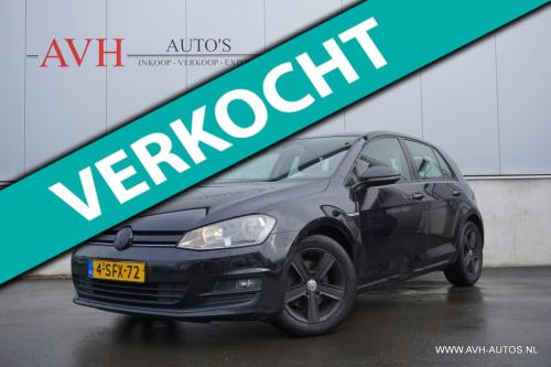Volkswagen Golf 1.6 tdi highline bluemotion