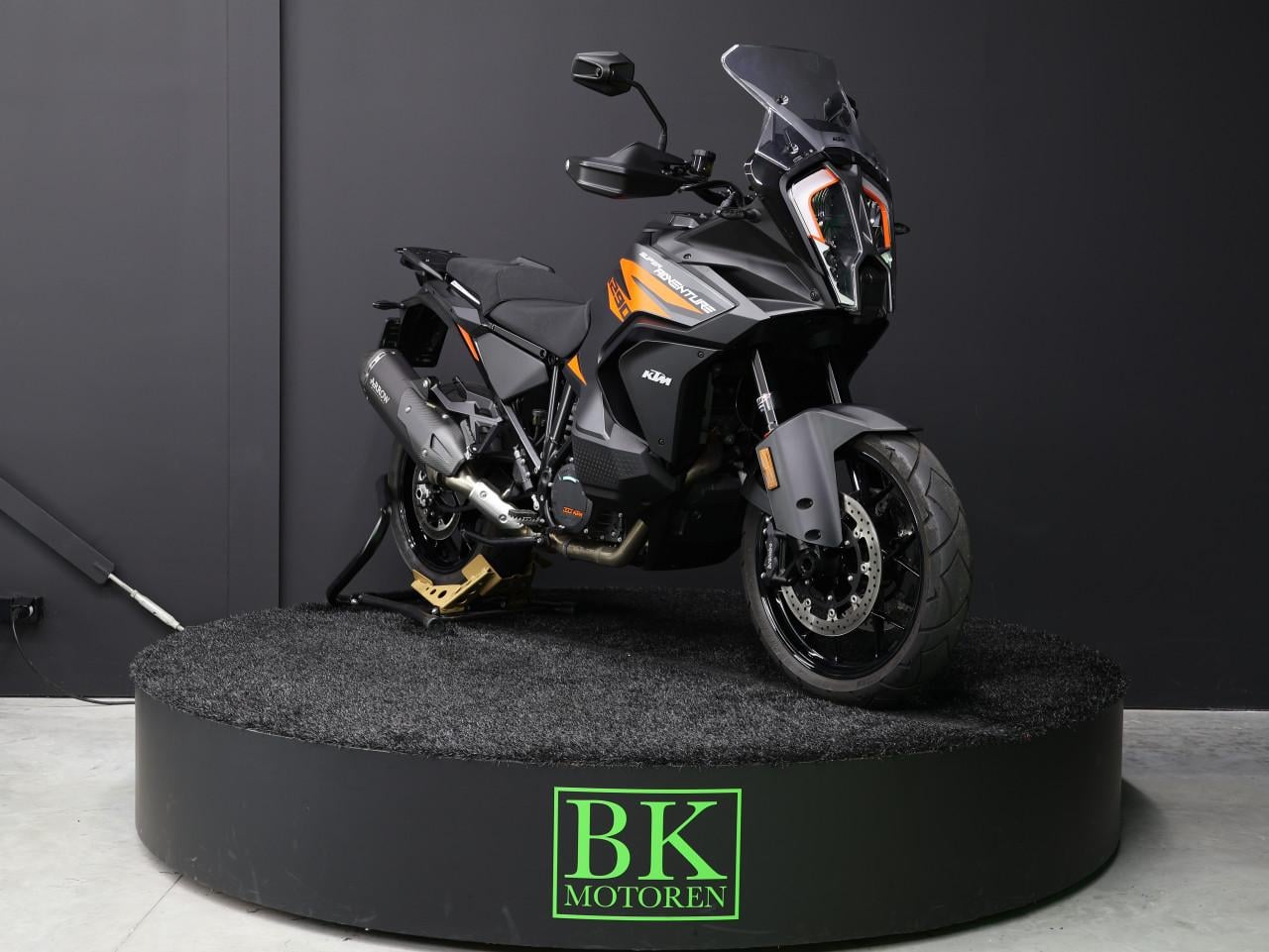 1290 SUPER ADVENTURE S | TechPack + Arrow Demper