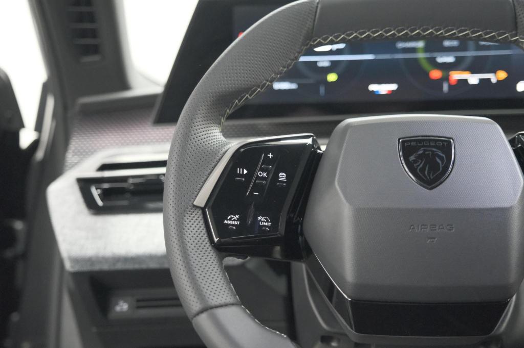 Peugeot 3008 1.2 hybrid 136 gt | pack winter | camera | adaptieve cruise co