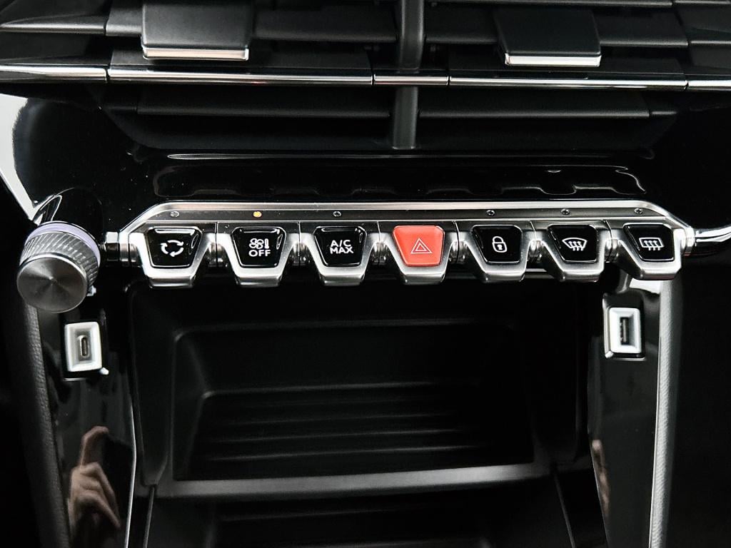 Peugeot 2008 130 pk active pack | rijklaar | camera achter | apple carplay 