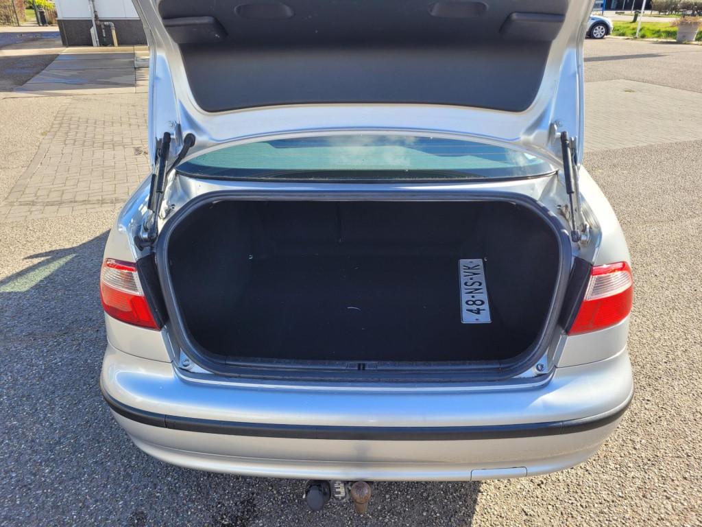 Seat Toledo 1.6-16v sport / dit is de meeneemprijs/