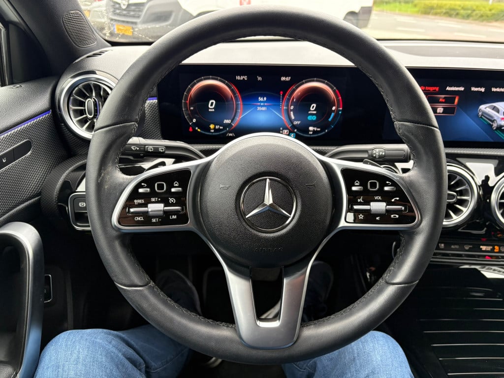 Mercedes-Benz A-Klasse 250 e business solution luxury limited