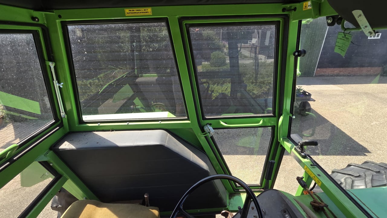 Cabine Deutz NIEUW