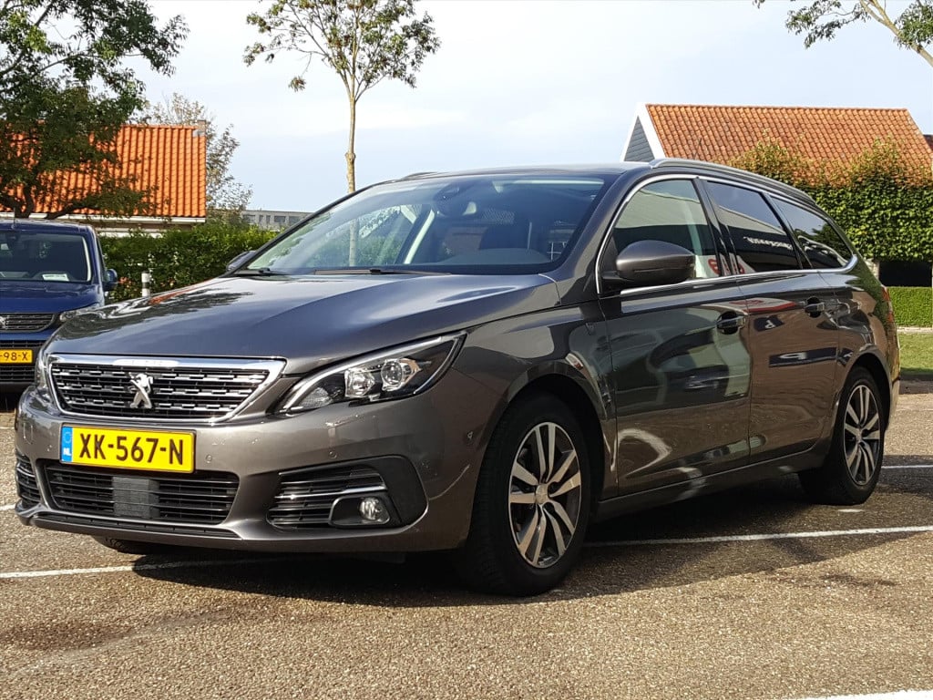 Peugeot 308 allure 1.2 pt-130pk s&s (vol)automaat (eat8) | panoramadak | na