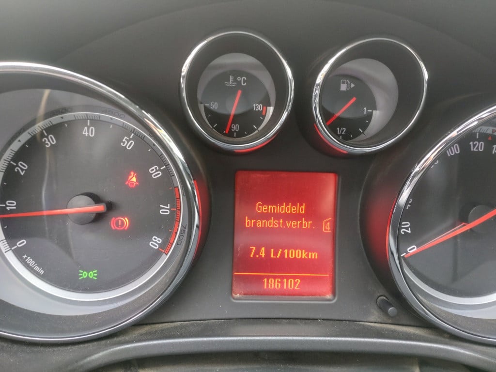 Opel Insignia 1.8 edition