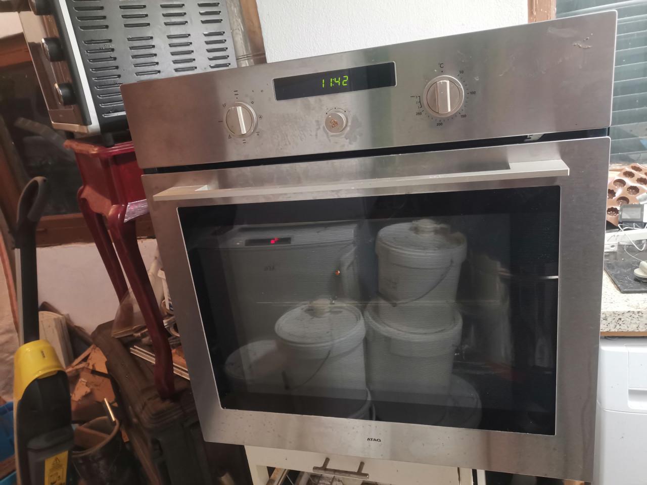 Oven