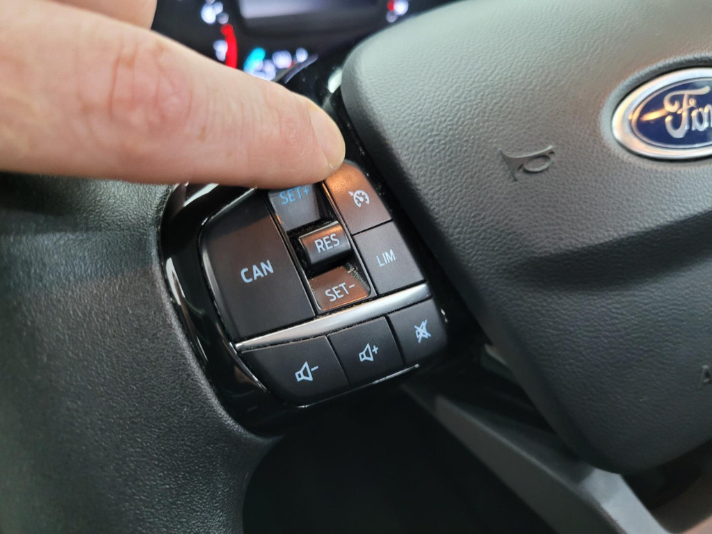 Ford Fiesta 1.1 trend | voorruitverwarming | velgen | cruisecontrol | groot