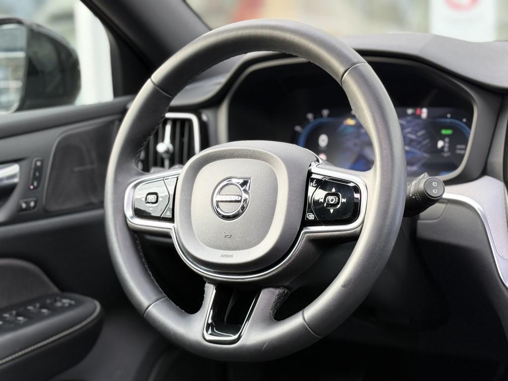 Volvo V60 t6 398pk recharge dark| panodak| adap.cruise| 360camera| trekhaa