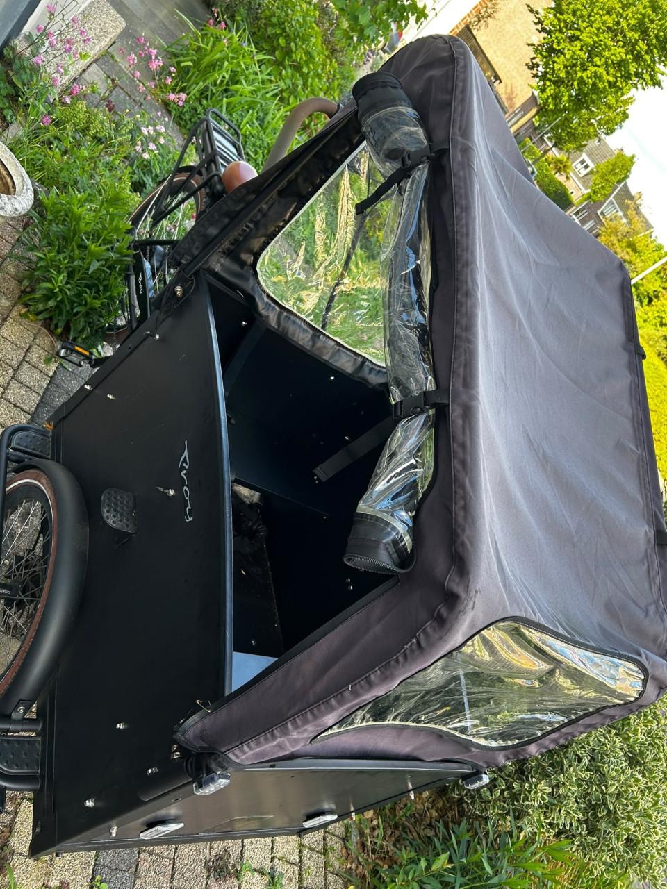 Troy elektrische bakfiets , perfect voor 4 kinederen