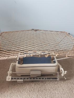 Antieke babyweegschaal