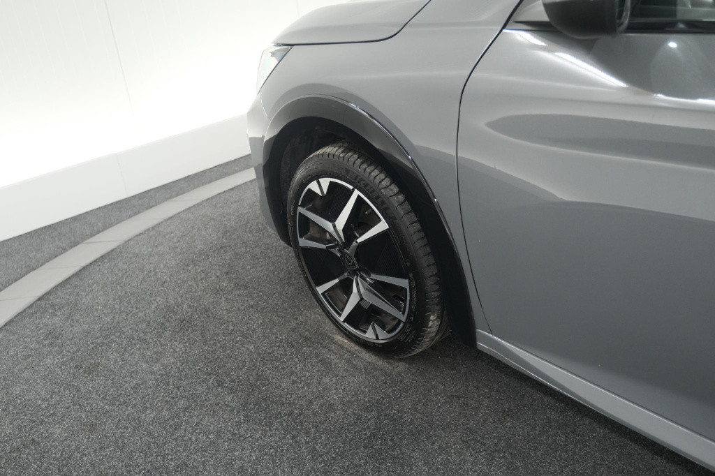 Peugeot 208 puretech 100 gt | camera | navigatie | apple carplay | parkeers