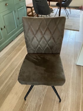 4 eetkamerstoelen te koop