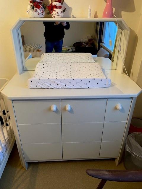 Kinderkamer set (Kast-commode-bed)