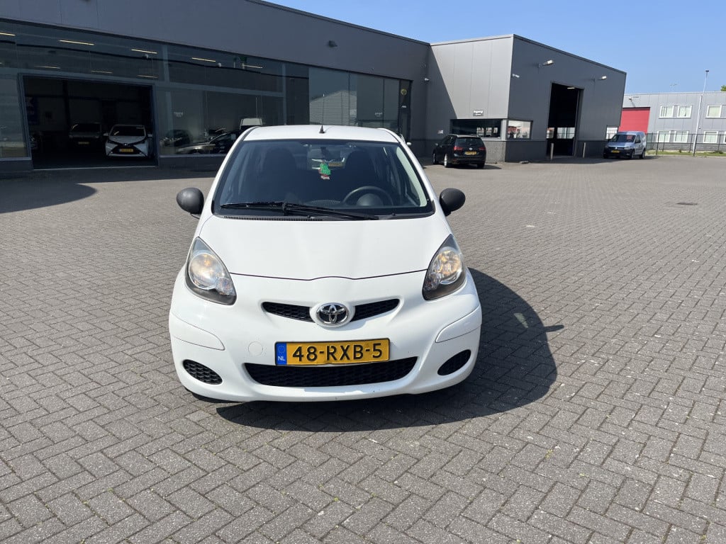 Toyota Aygo 1.0-12v cool 50 dkm