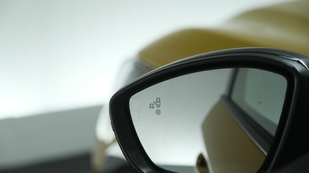 Peugeot 208 puretech 100 eat8 gt-line | trekhaak | adaptieve cruise control