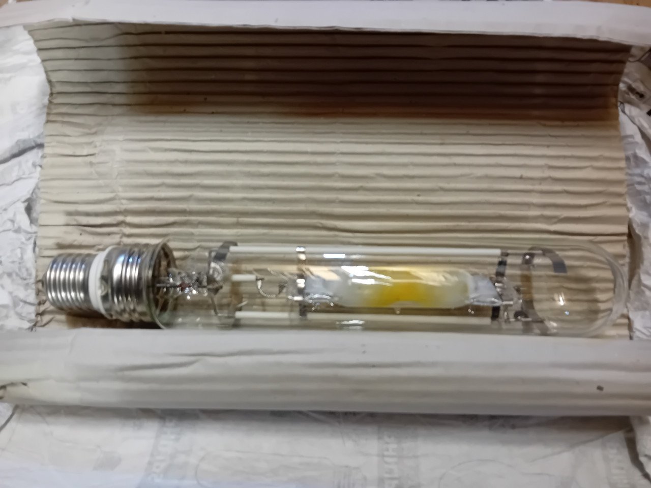 Voorschakelapp. Philips BHL1000L 02 , inclusief lamp HPI-T 1000 W .
