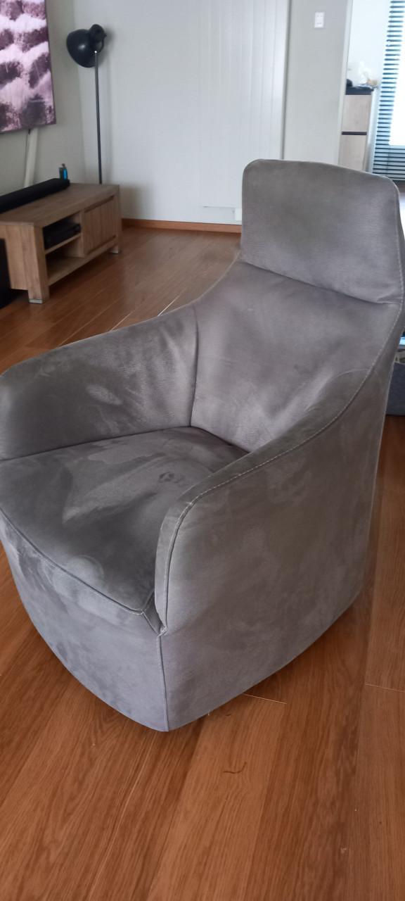 Mooie grijze stoel,kan draaien