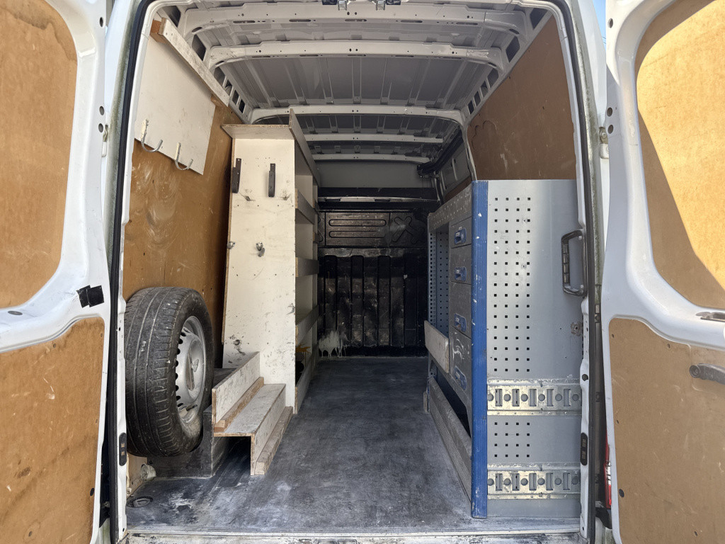 Iveco Daily 35s13v 2.3 352 h2 | airco | camera | geveerde stoel | 3.5t trek