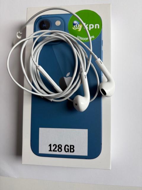 I Phone 13 en Ear-pods in zeer goede staat