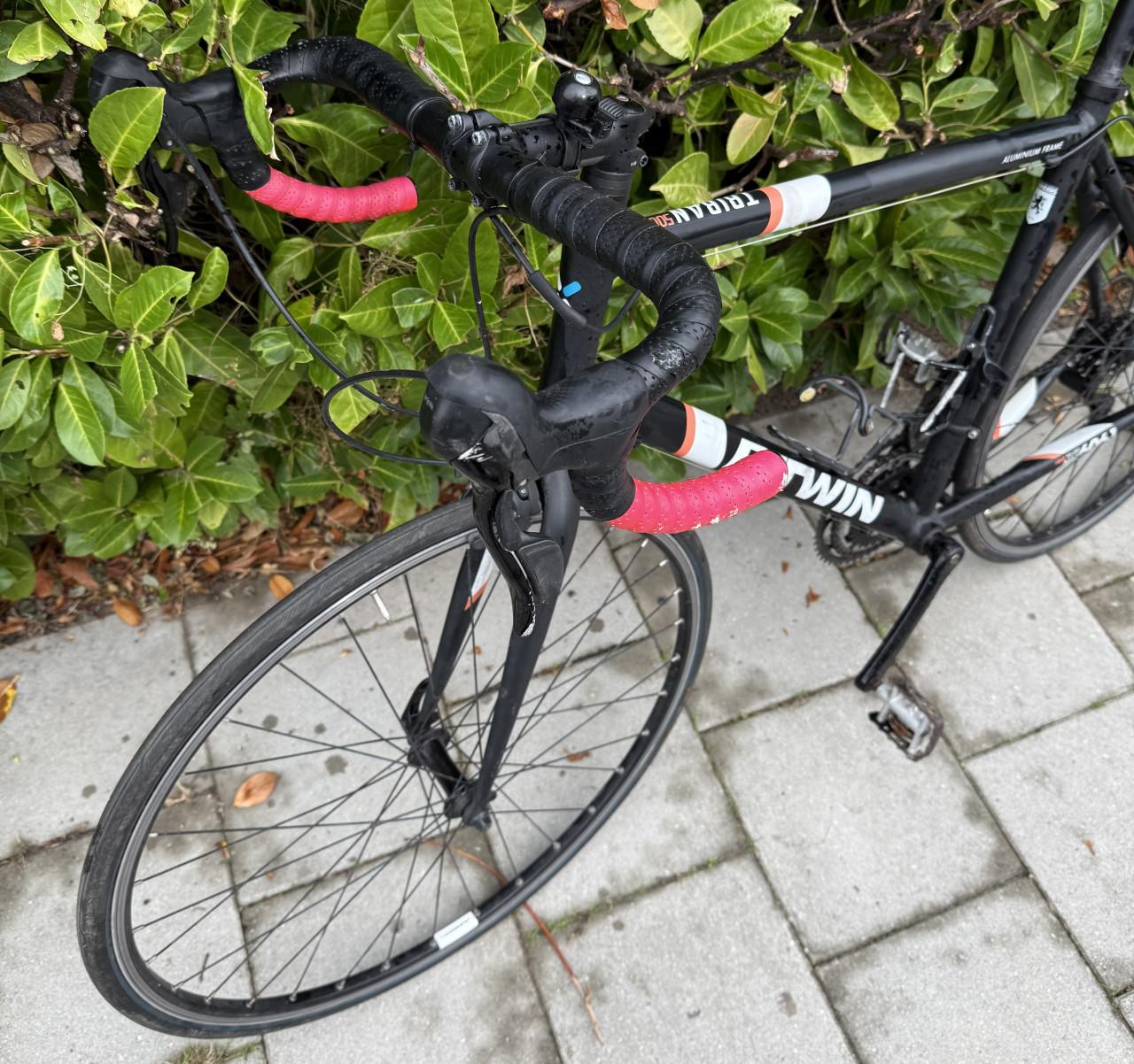 Racefiets B-Twin Triban 500 Aluminium frame. €75