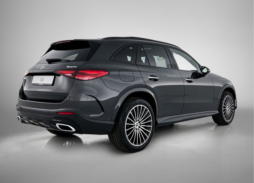 Mercedes-Benz Glc 300e 4matic sport edition | trekhaak | nightpakket | park