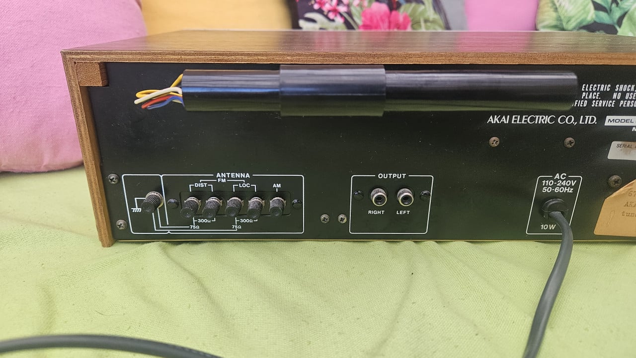 Akai AT-2200 Stereo Tuner - Vintage Topstuk