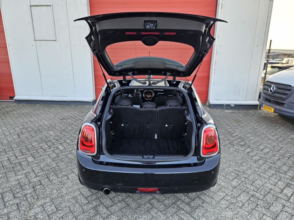Mini 5-deurs 1.5 cooper pepper serious business | keyless | rijklaar inclus