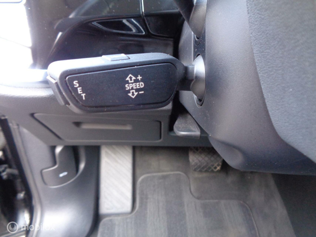 Audi Q3 35 tfsi sportback business/s-line/automaat/ecc/stoelverw/pdc/lm vel