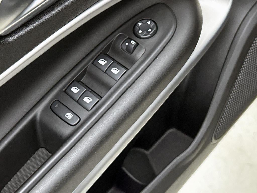 Jeep Avenger altitude 54 kwh | camera | highway assist | sensoren voor/acht