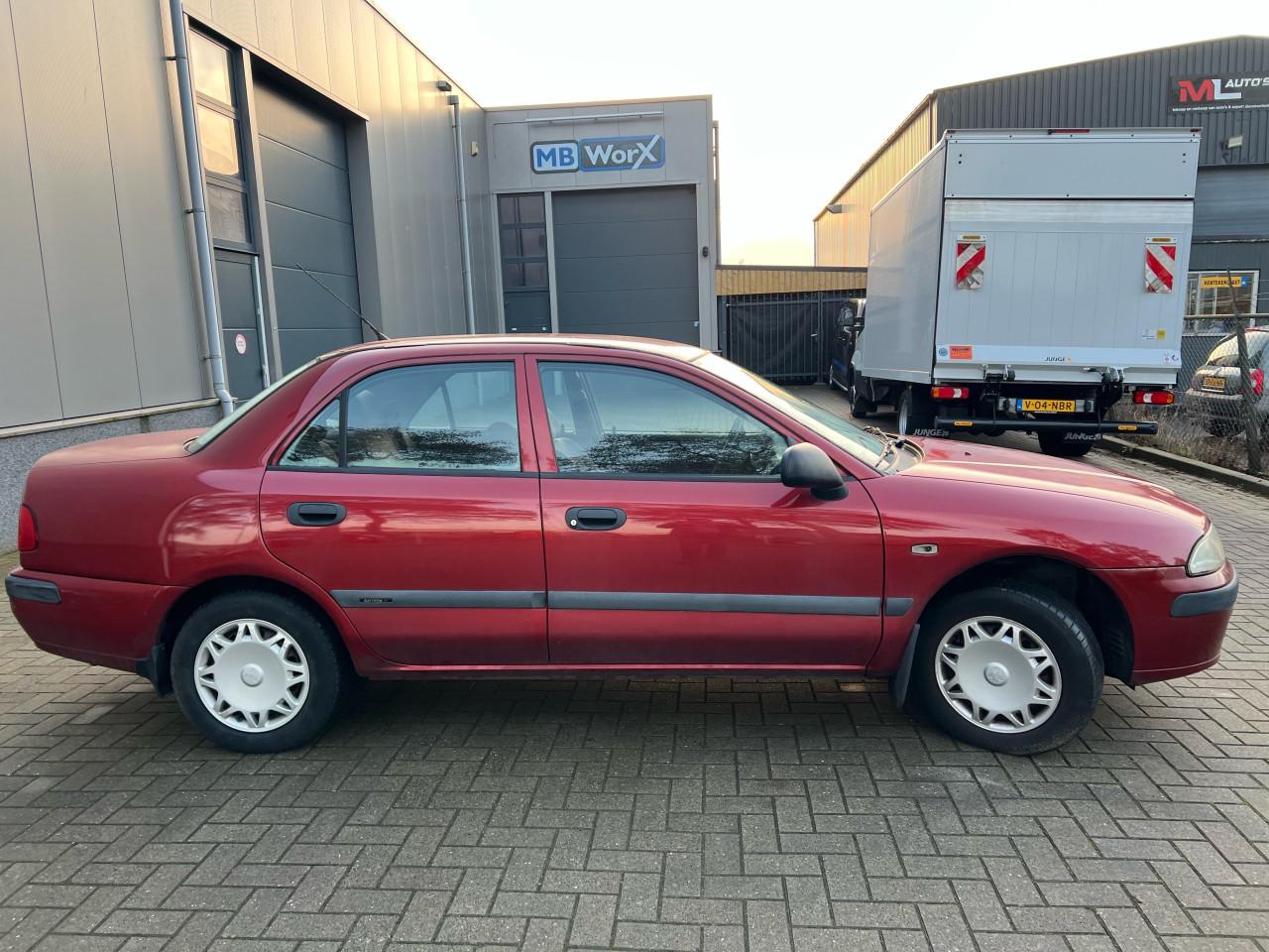 Mitsubishi Carisma 1.6 Classic.nl Vol Jaar Apk