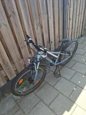 Cube 24 inch jongensfiets