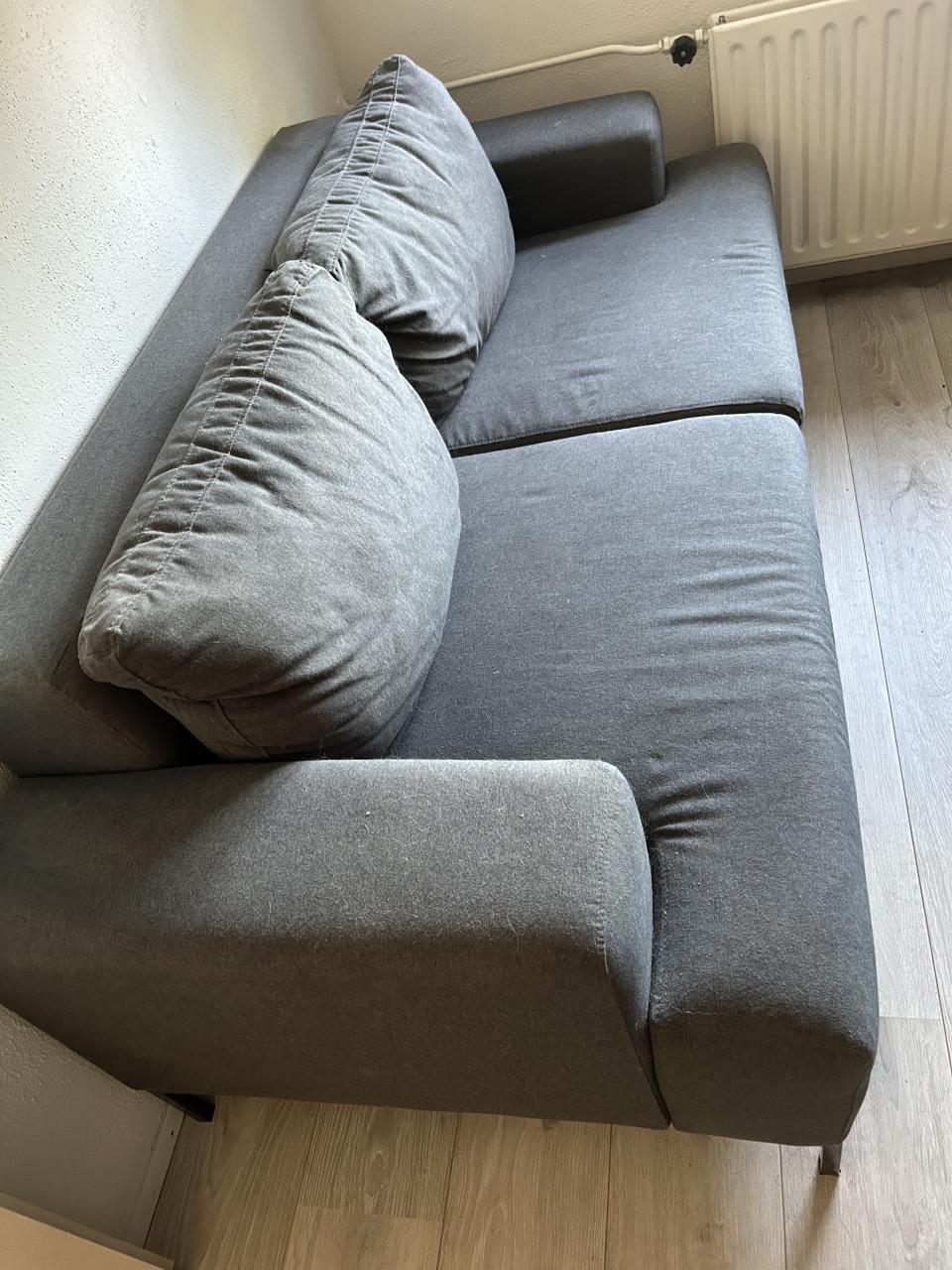 Grijze 2 zitsbank