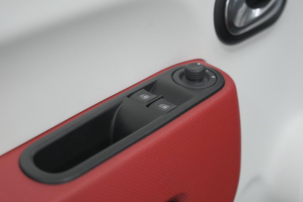 Renault Twingo 1.0 sce collection | parkeersensoren | airco | bluetooth rad