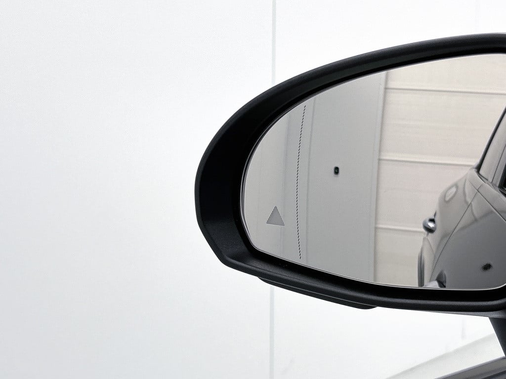 Mercedes-Benz Glc 300e 4matic sport edition | trekhaak | nightpakket | park