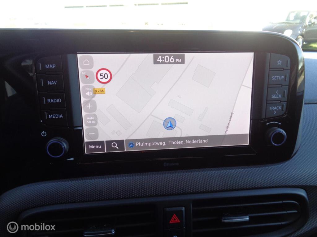 Hyundai I 10 1.0 comfort/two-tone/airco/apple carplay/navigatie/lm velgen/c