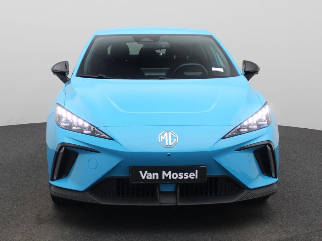 MG Mg4 64 kwh luxury all-season banden / navigatiesysteem / carplay / remot