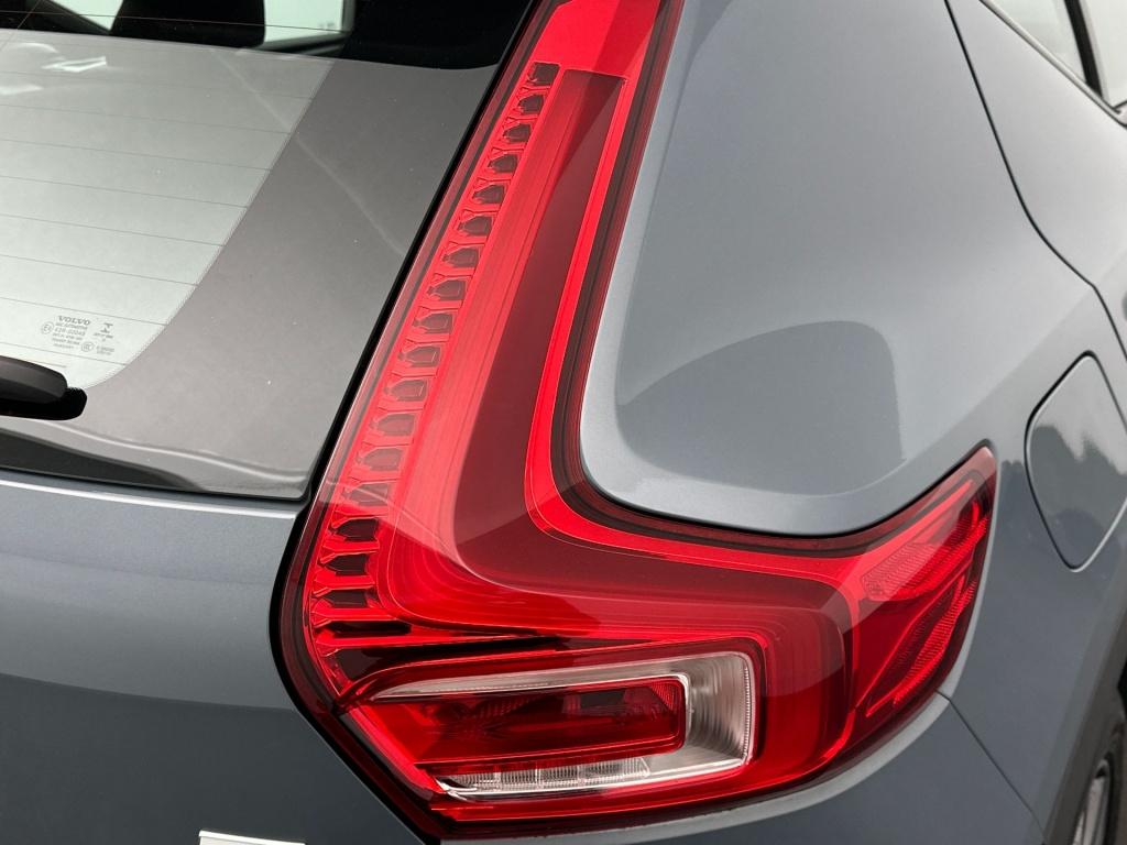 Volvo XC40 t5 262pk recharge r-design| pano| 360camera| ada.cruise| keyless