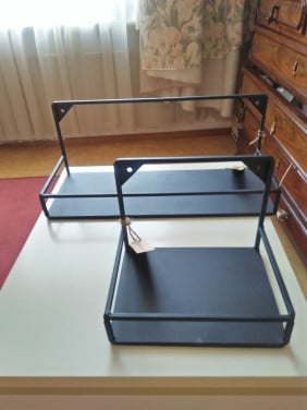 Wandrekjes zwart metaal, 2 stuks