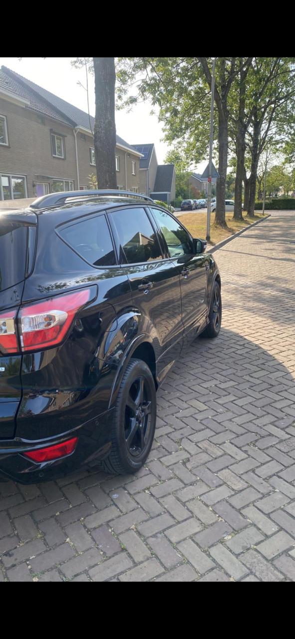 Ford Kuga 1.5 EcoBoost ST-Line AWD Automaat 176PK