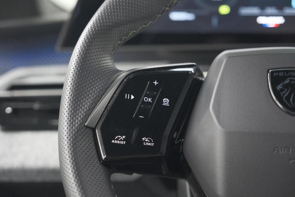 Peugeot 5008 1.2 hybrid 136 gt 7p | 360 camera | panoramadak | elektrische 