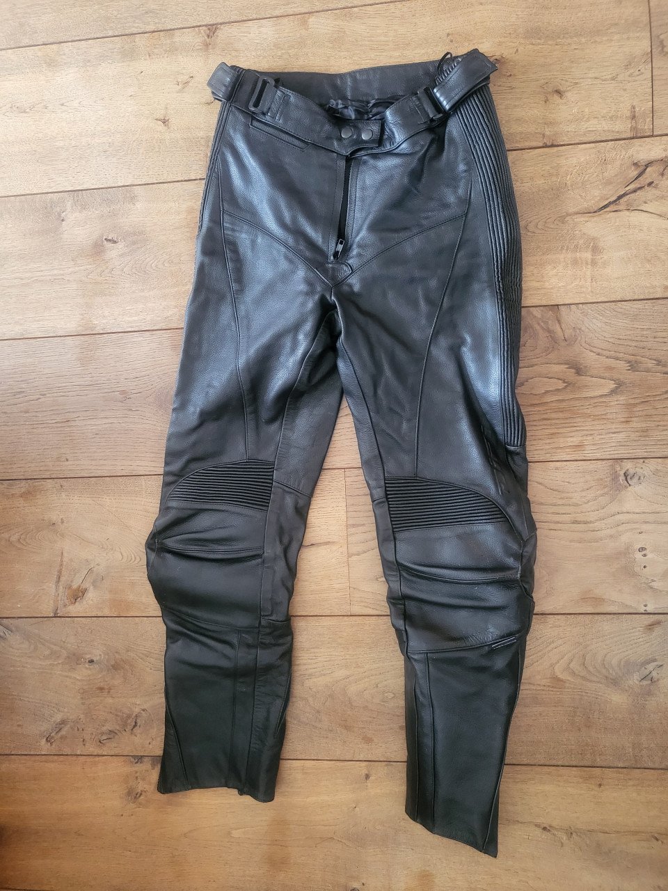 Motorjas, broek en schoenen