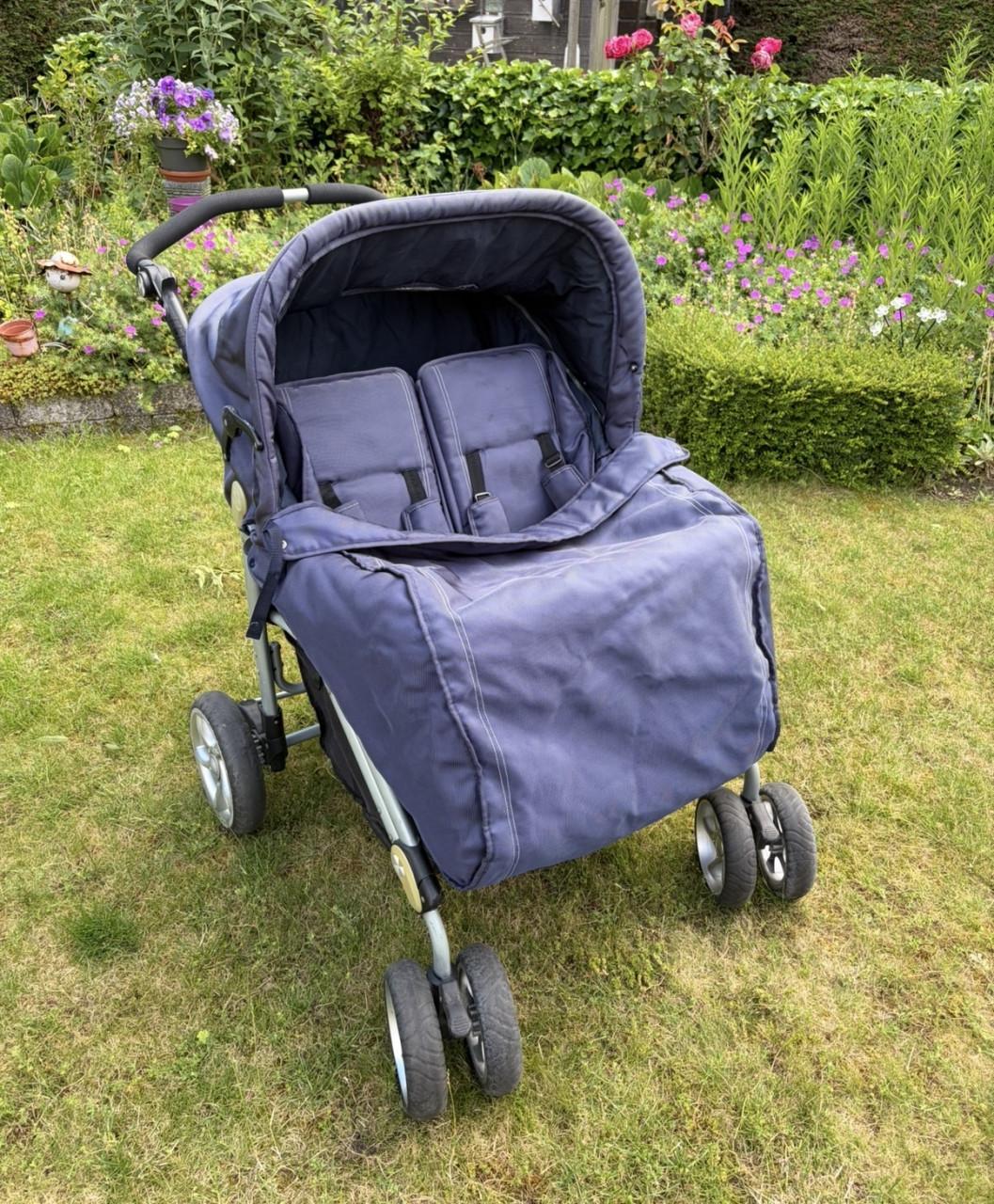 Dubbele kinderwagen