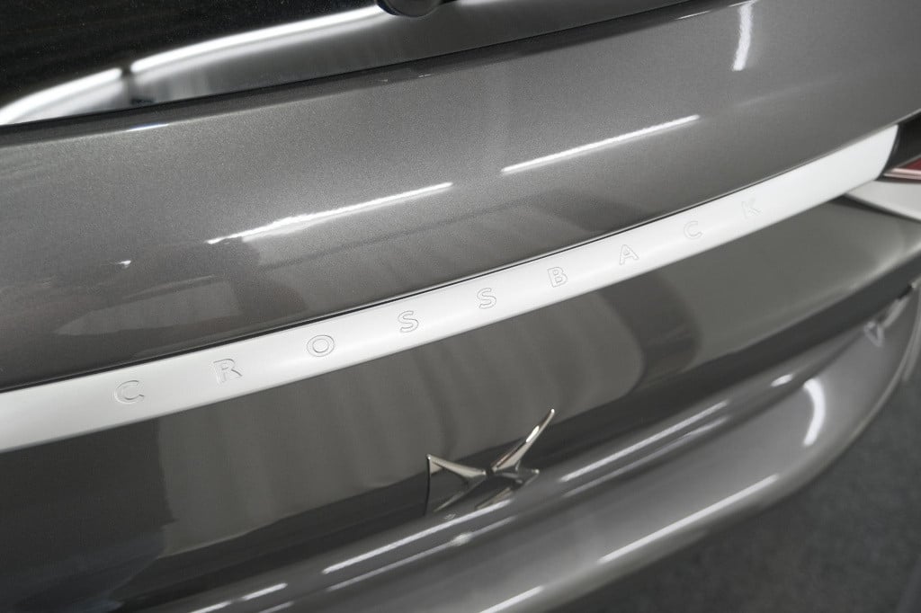 Ds Ds 3 crossback 50 kwh e-tense so chic | camera | dodehoekdetectie | head