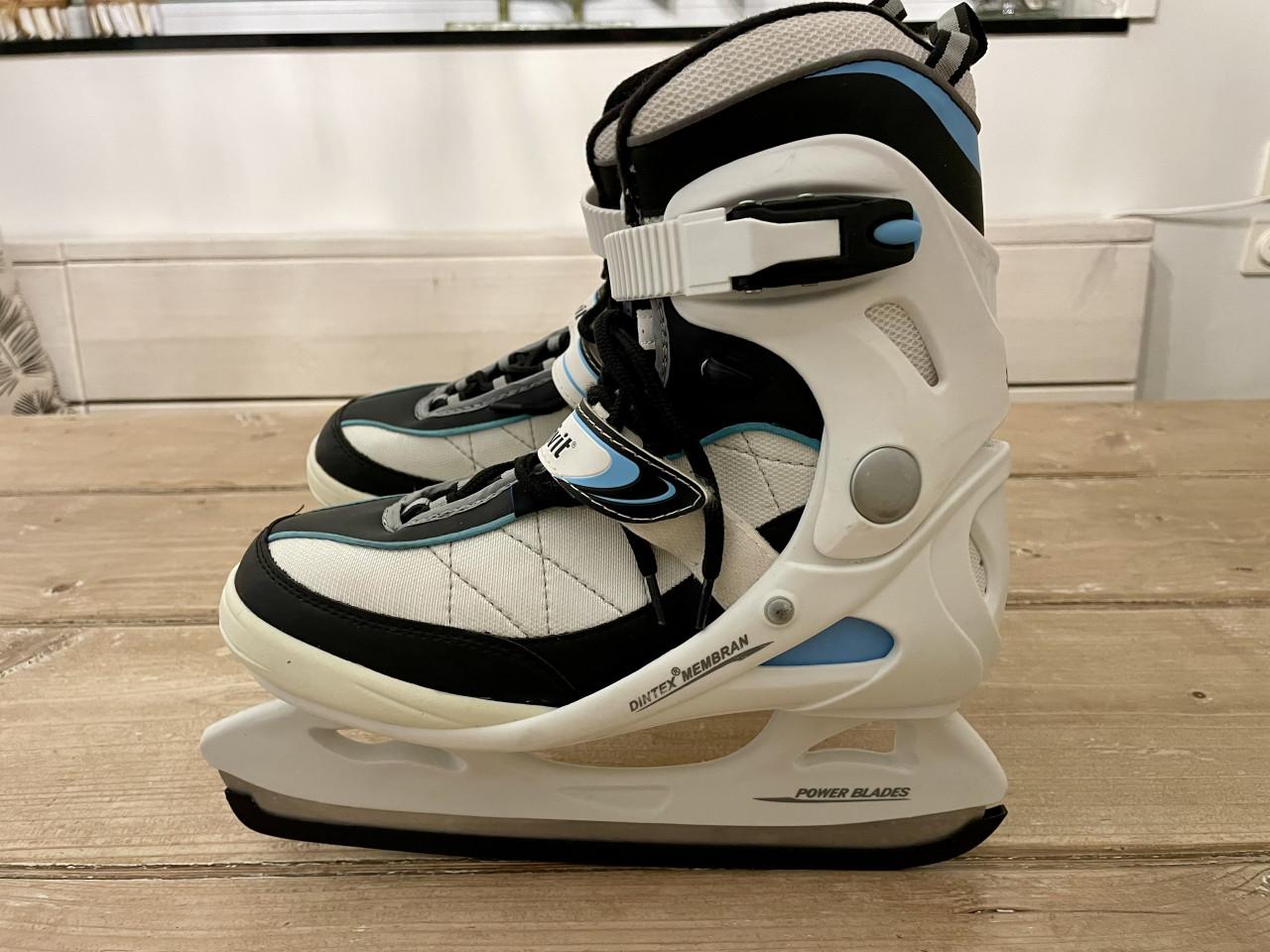 Schaatsen mt 38