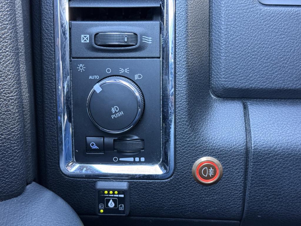 Dodge Ram 1500 5.7 v8 4x4 quad cab 6'4 laramie | lage bijtelling | dakraam 