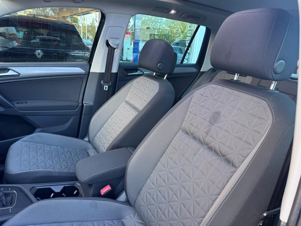 Volkswagen Tiguan 1.4 tsi ehybrid life