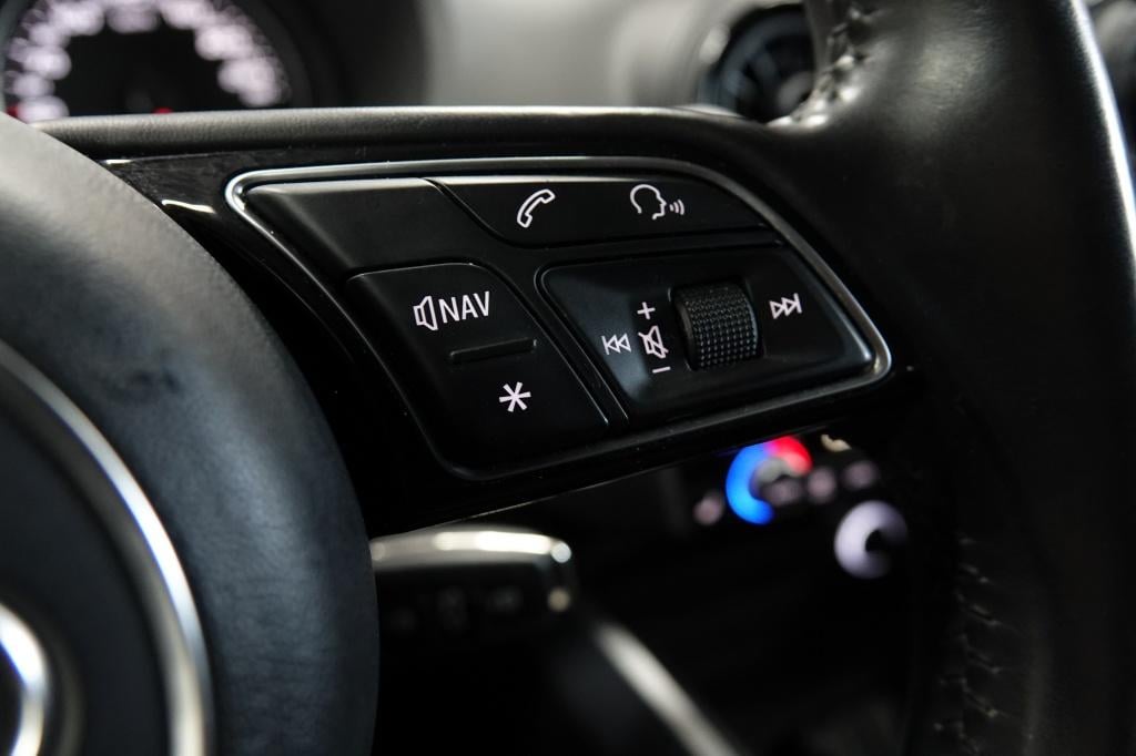 Audi Q2 1.4 tfsi | acc | pdc | stoelverw. |