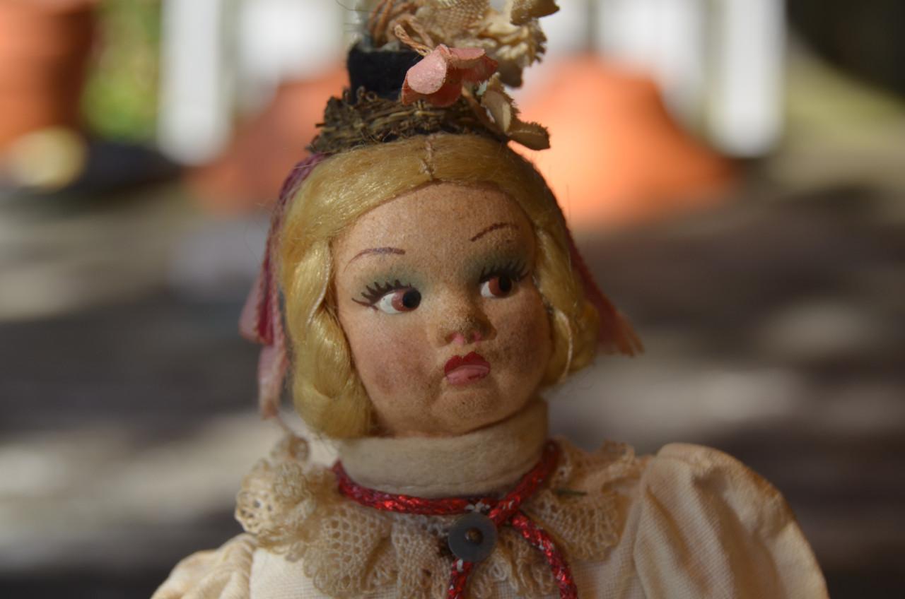 2 Vintage popjes Zwitserse Garde 19 cm hoog Vaticaanstad