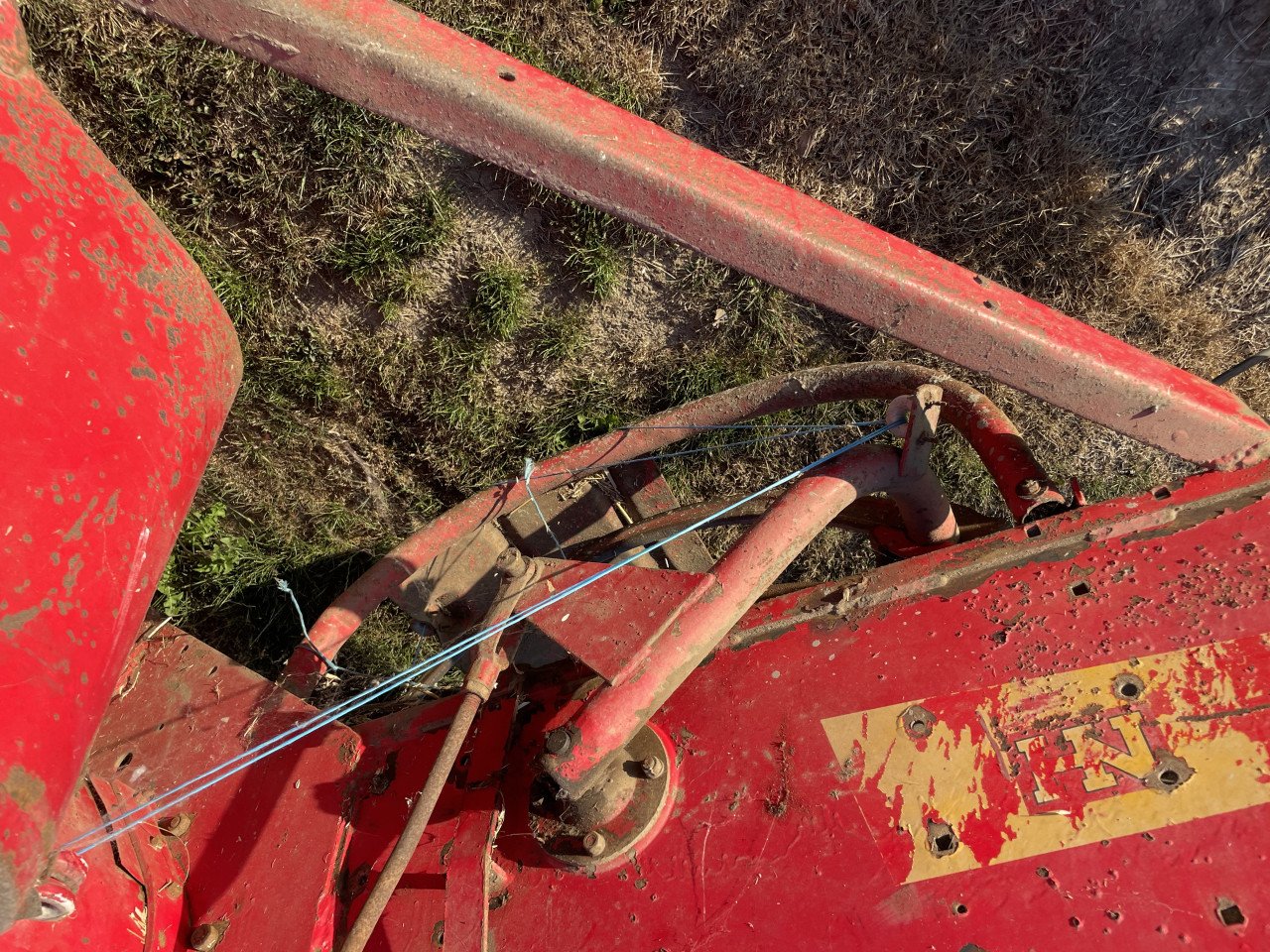 New Holland 278